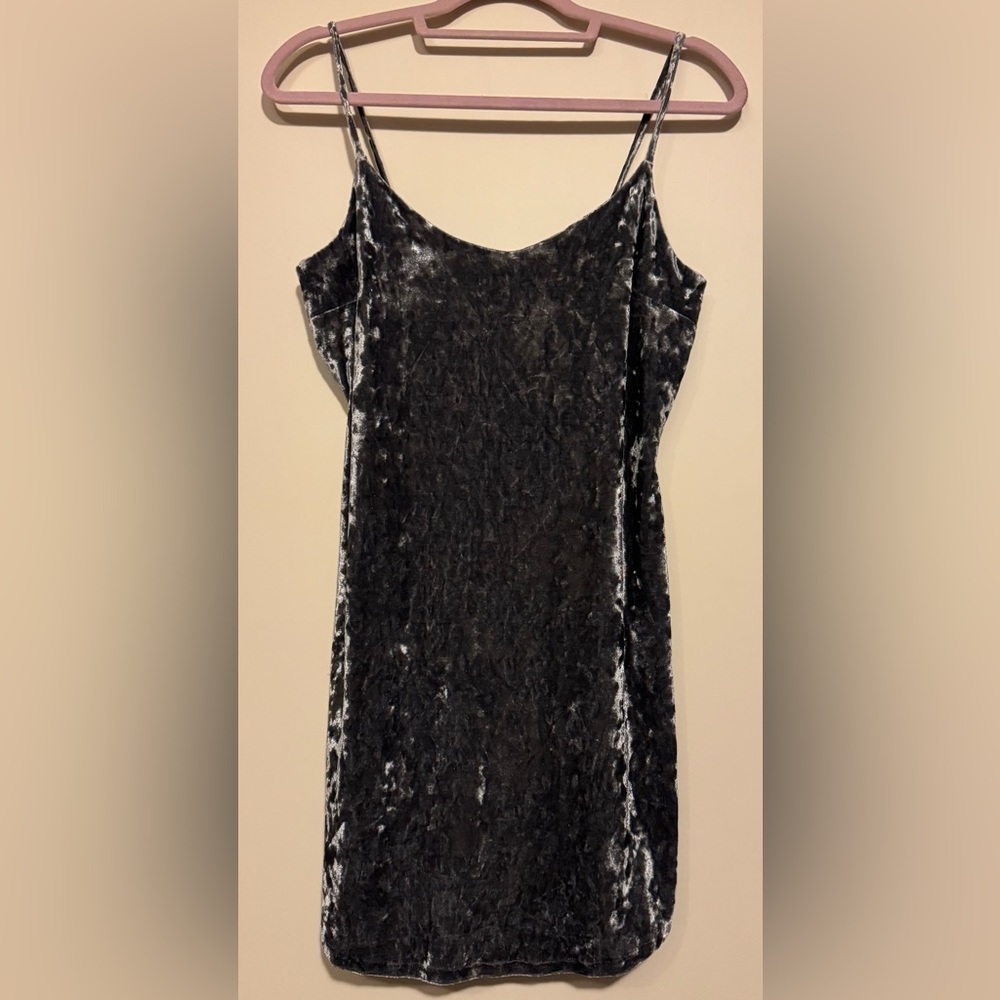 NWT Forever 21 Silver Velveteen Slip mini Dress size Medium